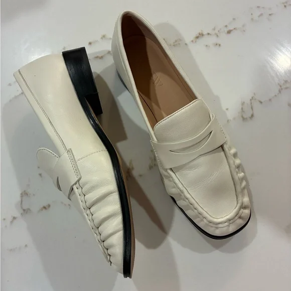 J.Crew white and black leather loafers size 8 - Picture 2 of 4
